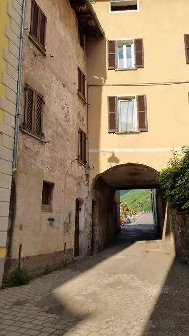 Casa Vacanze Boletus Sul Lago Apartment Claino 0*,  Italy