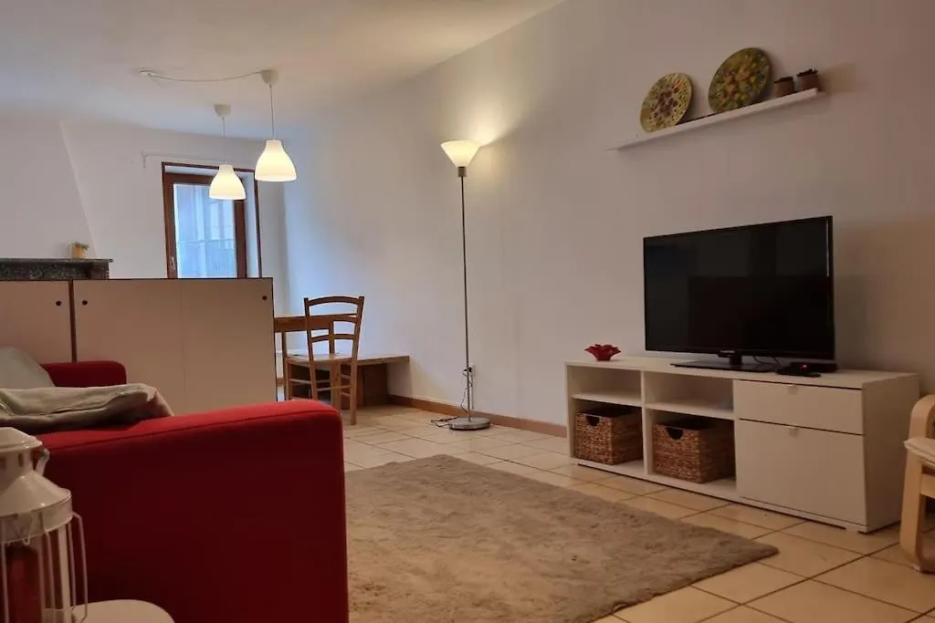 Casa Vacanze Boletus Sul Lago Apartment Claino Italy
